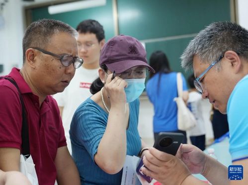 上海舉行2025年高校招生志愿填報現場咨詢會，助力考生科學規劃未來
